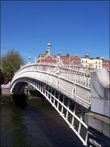 Ha'penny Bridge, Dublin, May 2008