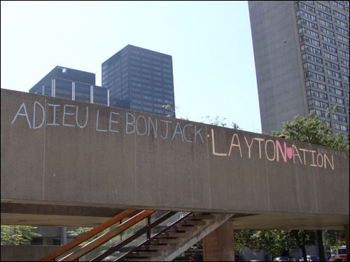 Jack Layton chalk memorial,  Nathan Phillips Square