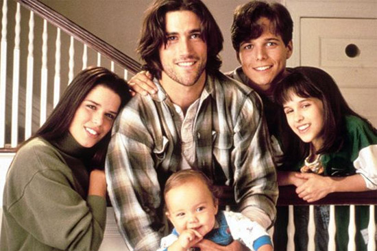 The Salingers hang out at their late parents' restaurant in Party of Five