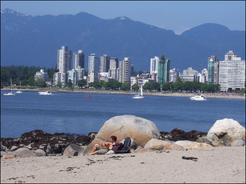 Guitar guy, Kits Beach