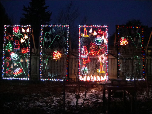The Singleton's Christmas Lights Display 2011